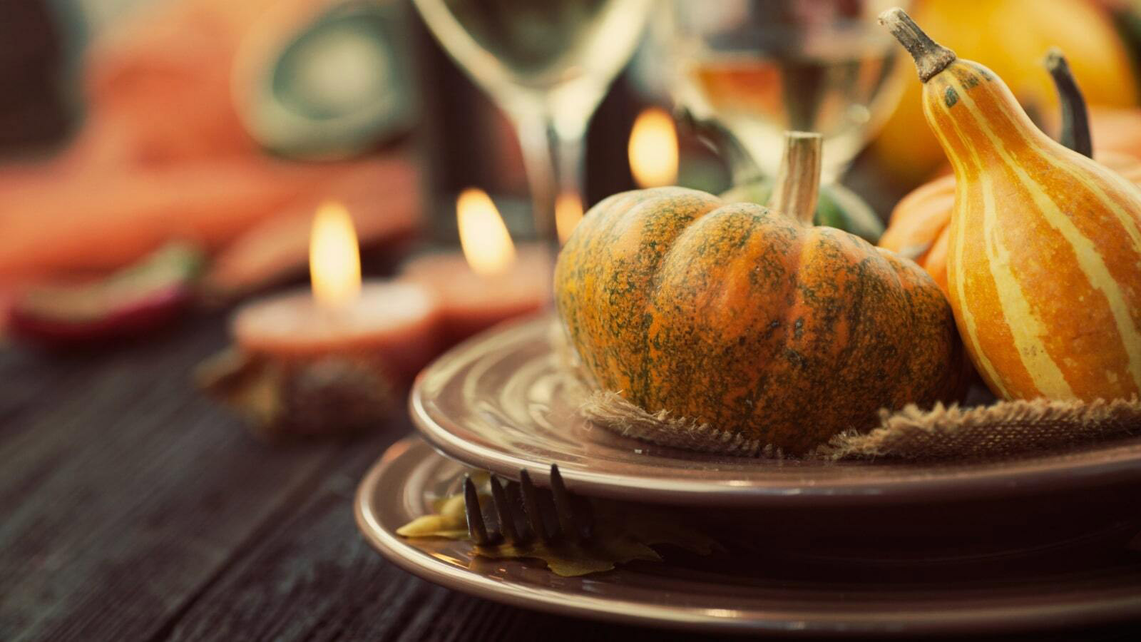 Halloween restaurant specials ideas 1