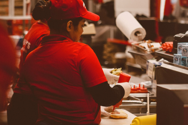 How to be a better fast food manager