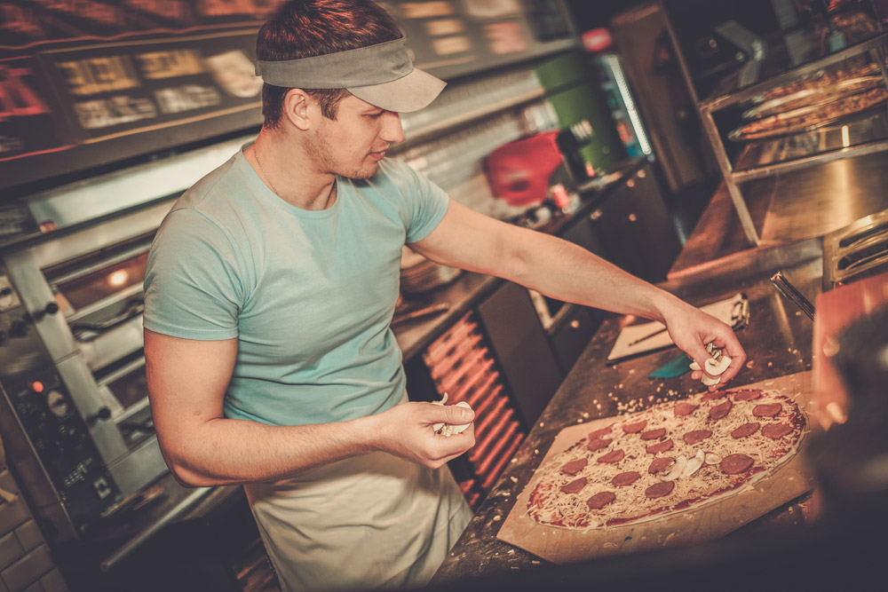 Pizza chef at work