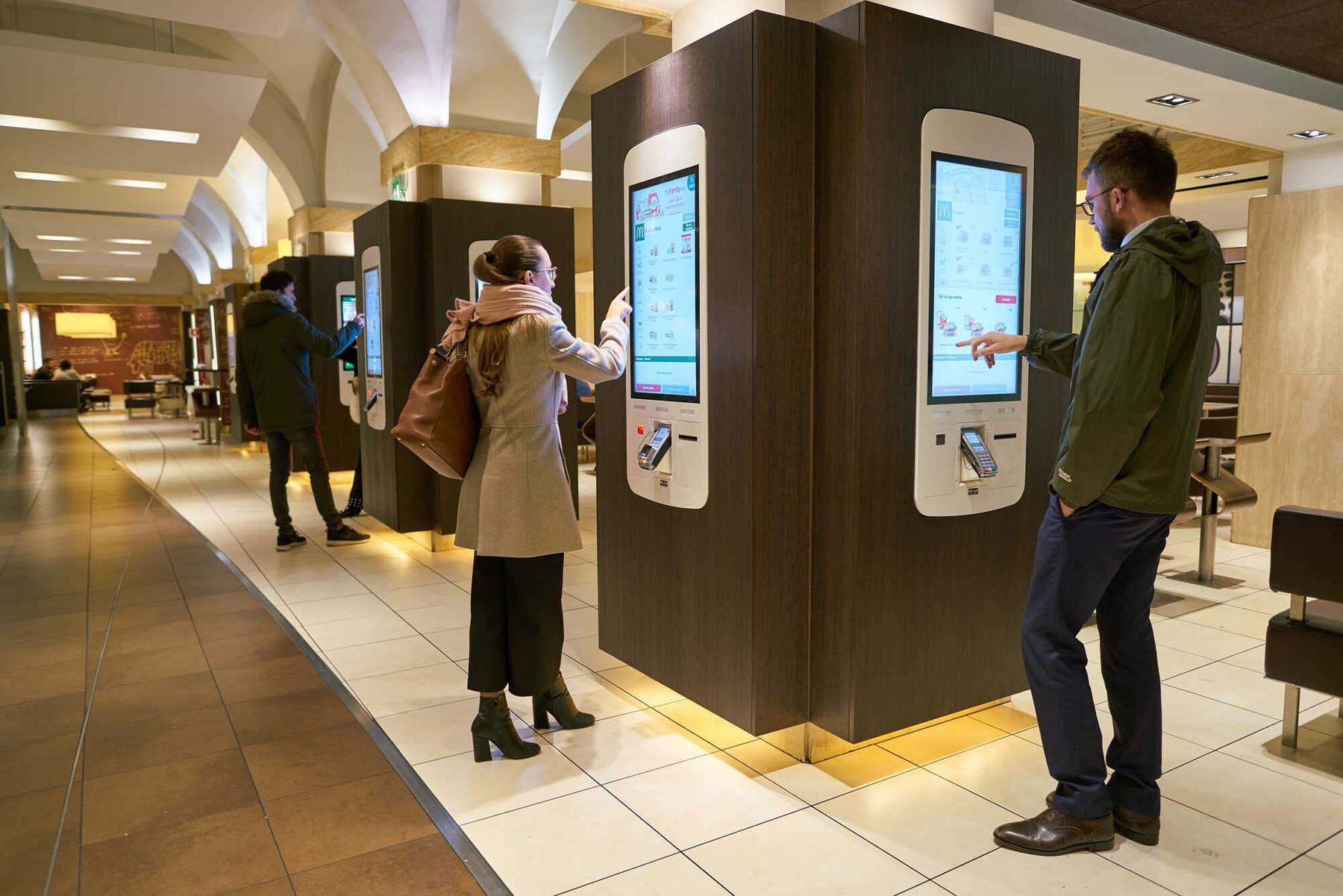 How a self-ordering kiosk can send your restaurant profits soaring